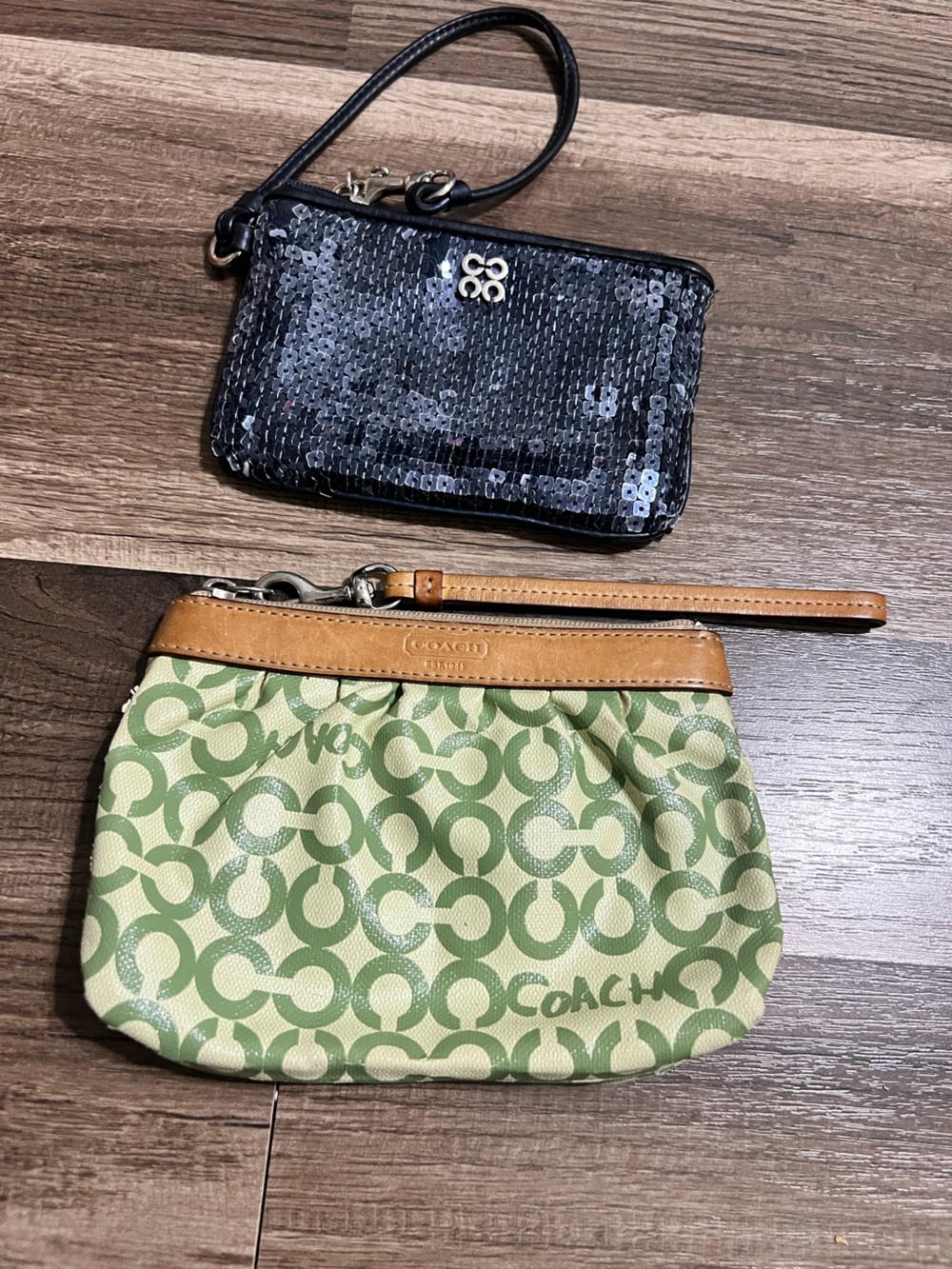 **REHAB** 2pc Coach lot Coach Green Signature Print & Blue Wristlet